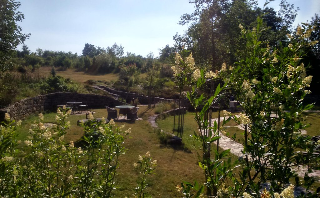 Atelier Gaia Cyklopenzion v České Kanadě